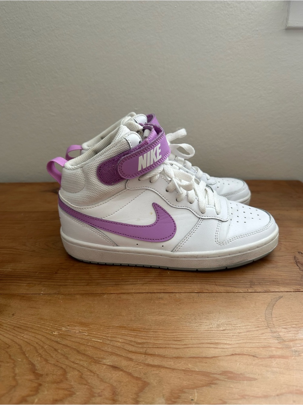 Nike Kids White and Purple High-Top Sneakers - Picture 4 of 6